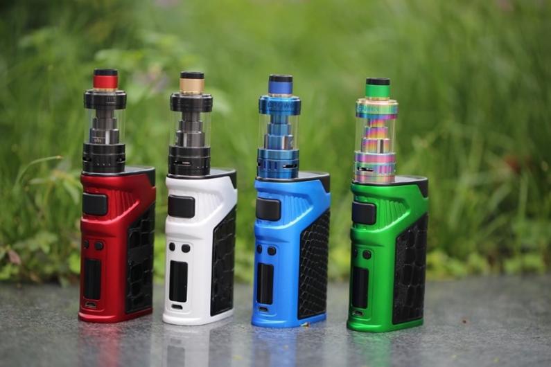 4 coloured vape mods lined in a row